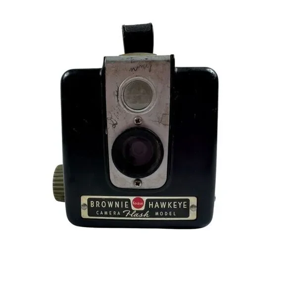 Kodak Brownie Hawkeye Flash Model 620 Vintage Film Camera UNTESTED