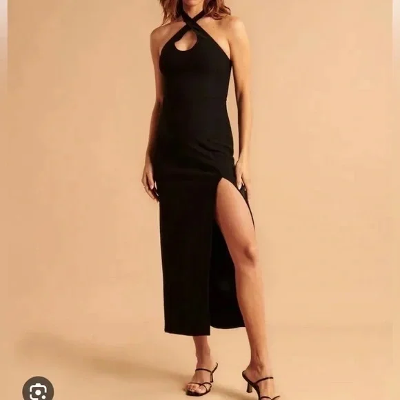 Abercrombie Keyhole Halter Maxi Dress