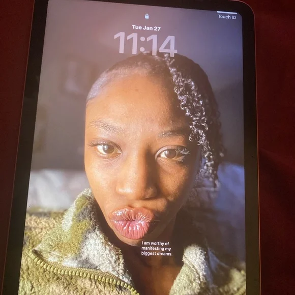 Apple iPad with Touch ID - Pink
