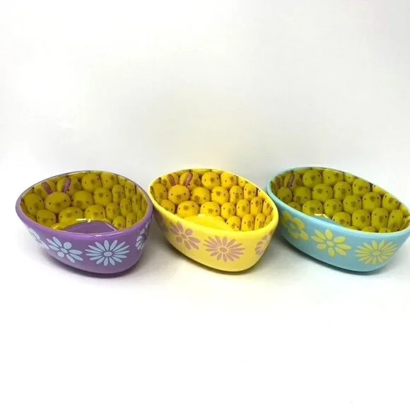 Target Easter Egg-Shaped Chicks Candy Treat Bowl Holiday Decor Serveware