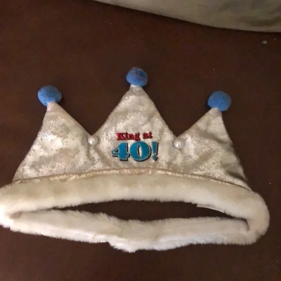 King at 40 Crown