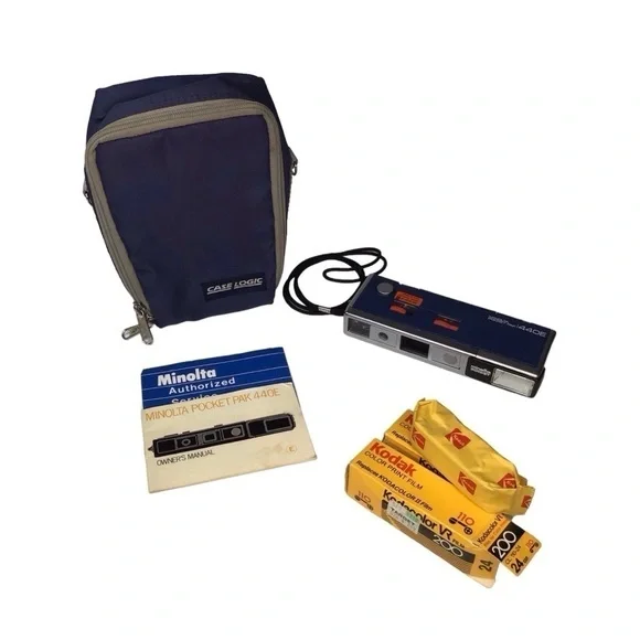 Vintage Minolta Pocket Pak 440e Film Camera.