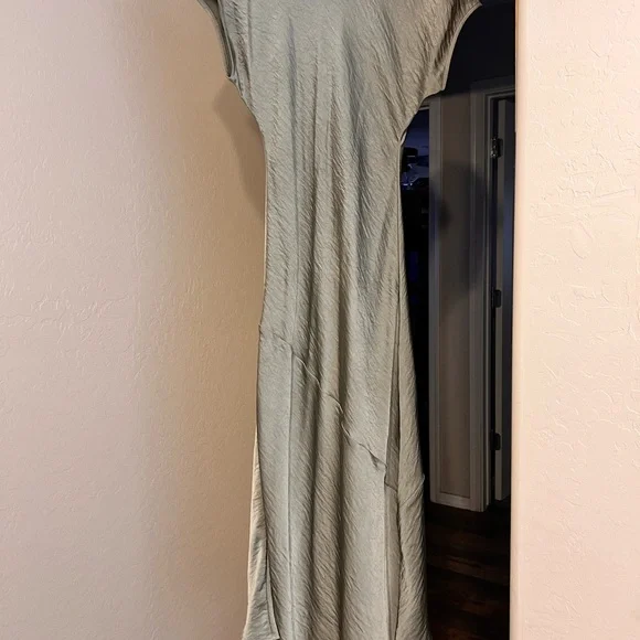 Elegant Sage Green Maxi Dress