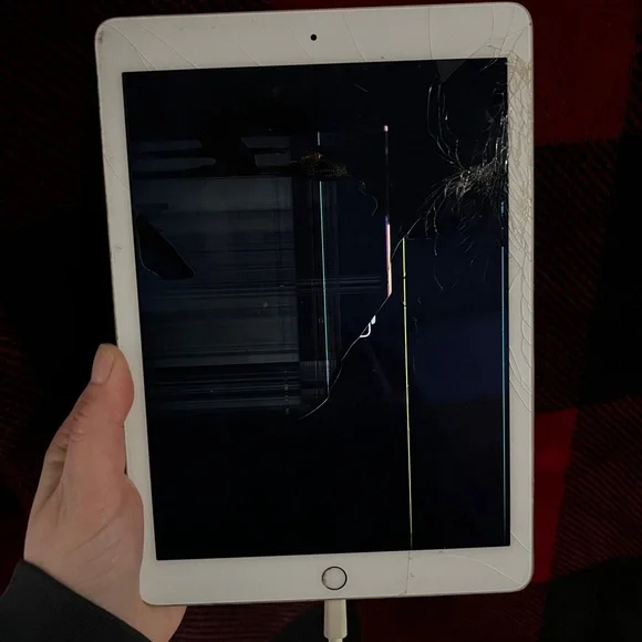 Read description!! ((PARTS ONLY)) iPad Air 2