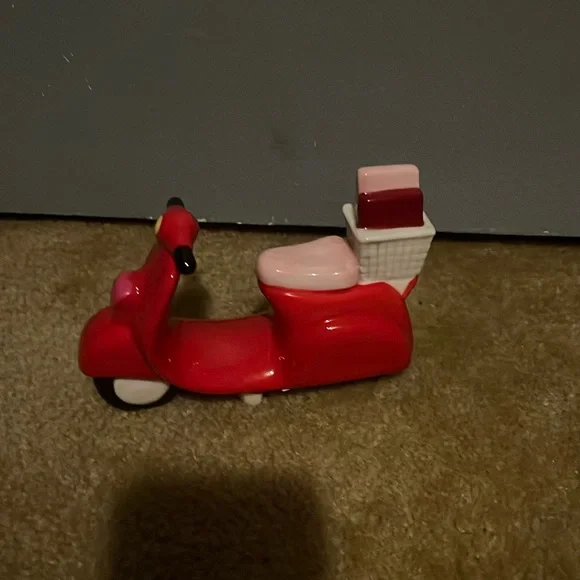 Valentines target scooter decor