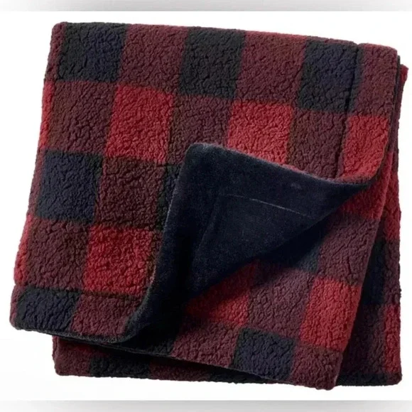 New Northeast Outfitters Cozy Cabin Red Buffalo Check Sherpa Blanket 50” x 60”