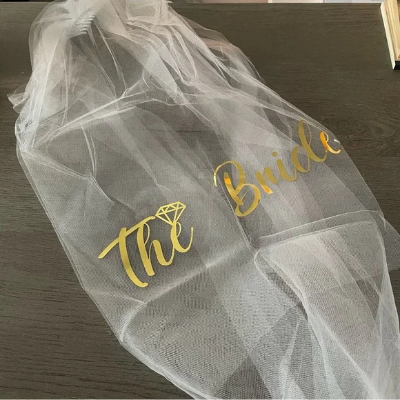 NWT Bachelorette White Bridal Veil Hairpiece
