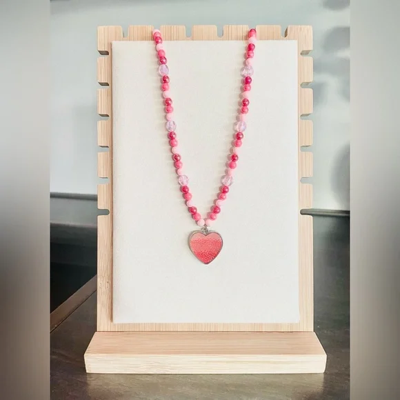 Girls Beaded Heart Necklace, Stretchy, Approx 17 in, Red/Pink
