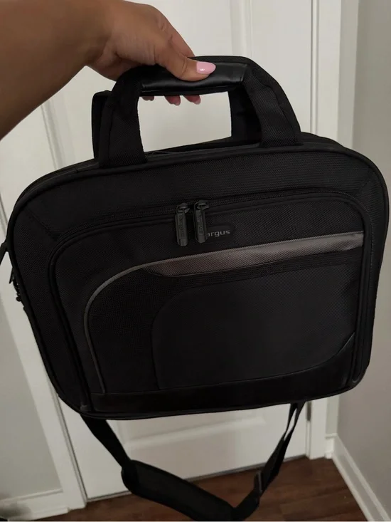 Targus Black Laptop Briefcase - Professional Carry Bag