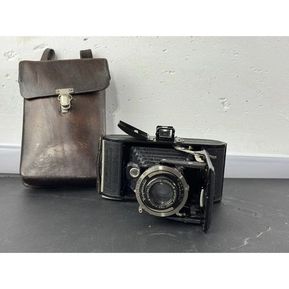 Vintage Voigtlander BESSA‎ Folding Camera Anastigmat 1:4.5 f=11cm Leather Case