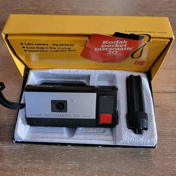 Vintage Kodak Pocket Instamatic 20 Camera w/ Box, Papers