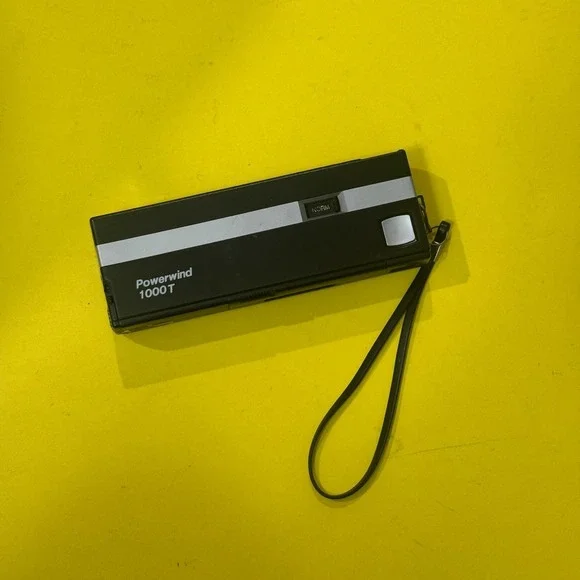 Continental Powerwind 1000T Color Film Auto Flash Camera 1980s Vintage Photo