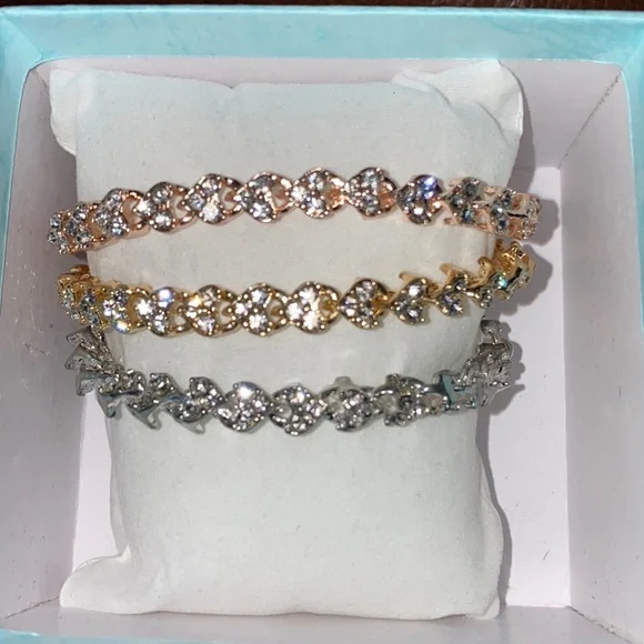 Set/3 Gold, Rose gold, and silver plated heart bracelet set of 3 7.5 inch