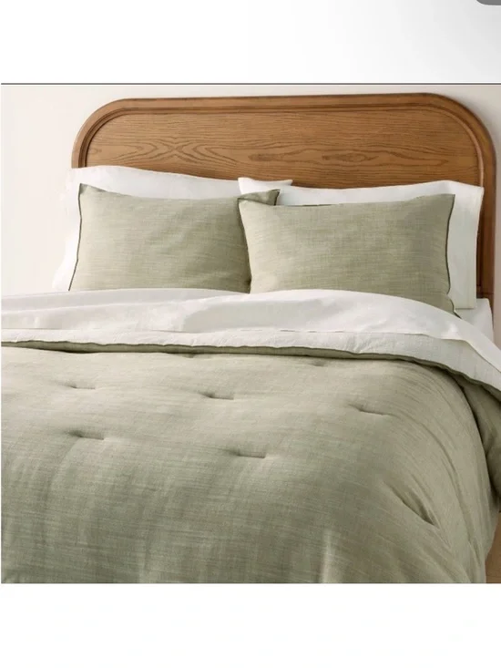 NWT 3pc Full/Queen Reversible Comforter Set Green - Hearth & Hand with Magnolia