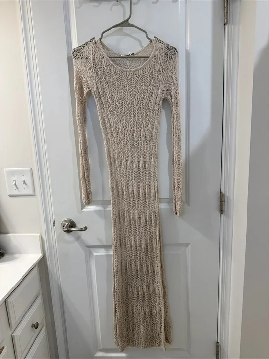 Price FINAL: Abercrombie & Fitch Crochet Cover Up