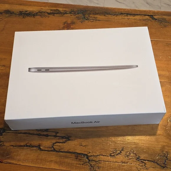 iPad MacBook Air EMPTY BOX ONLY (MacBook not included)