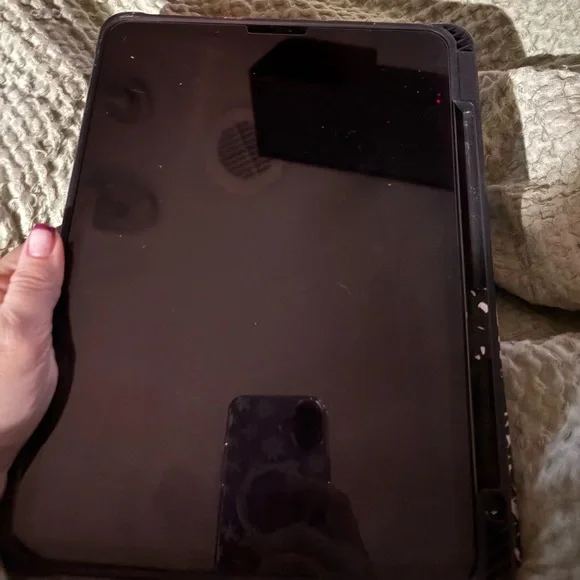 iPad Pro Apple Black Tablet with Protective Case