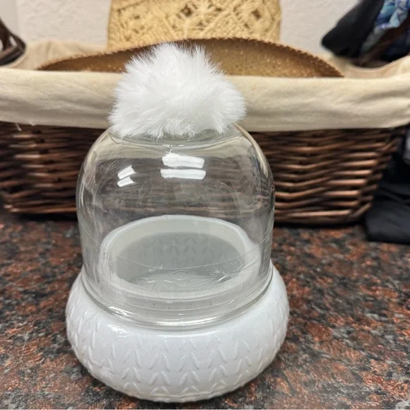 Target snow ball White Glass Dome