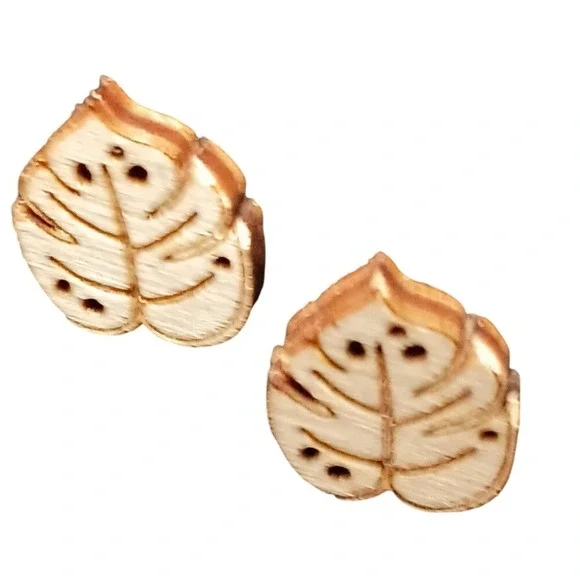 Handmade‎ wooden leaf earrings SKUJ099