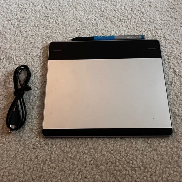 WACOM Intuos CTL-480 Small Creative Pen Tablet Digital
