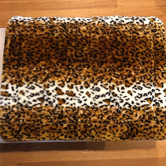 Leopard Print Cat Crinkle Mat