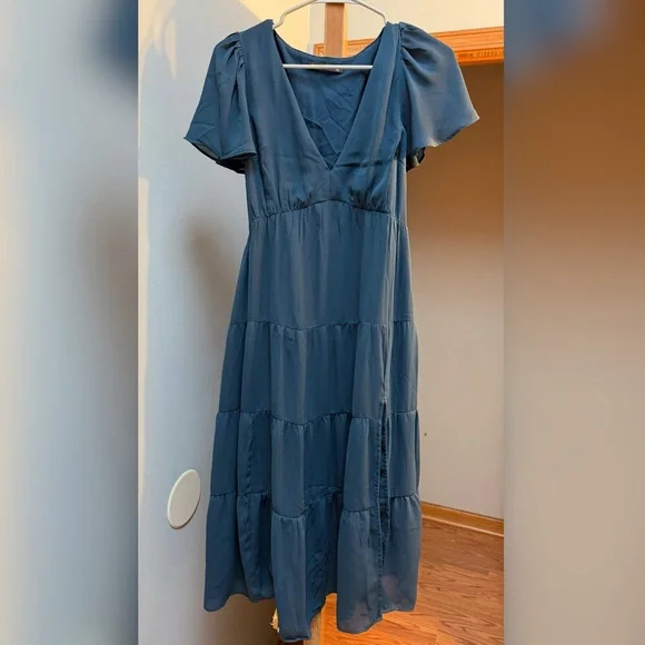 Abercrombie & Fitch Blue Tiered Maxi Dress 🫐