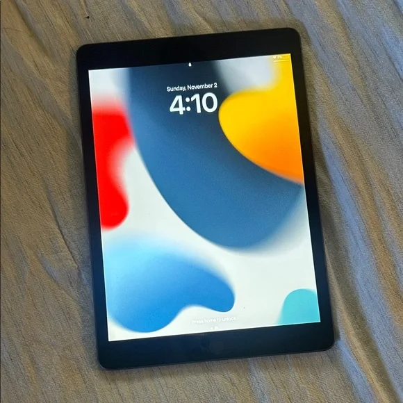 Apple iPad - Black Frame with Colorful Display