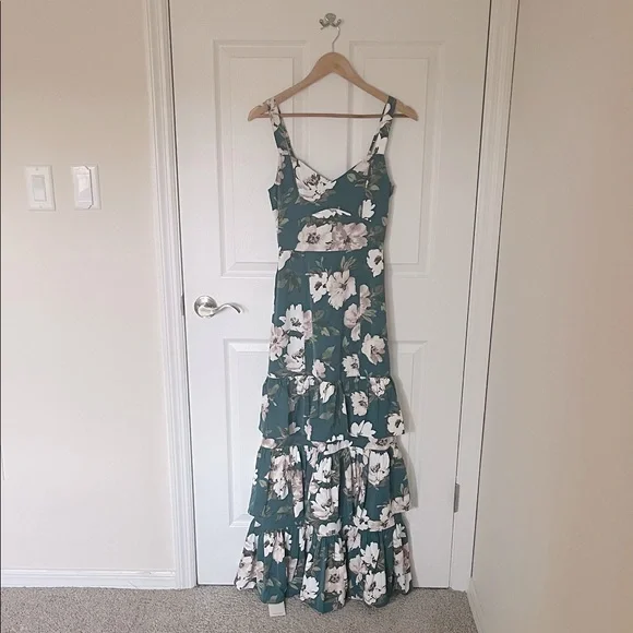 NWT Abercrombie & Fitch Drama Ruffle Tiered Maxi Dress