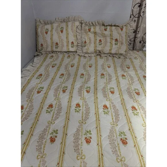 JCPenney Fashion Manor King Cottage Core Roses Ribbons And Lace Comforter 2Shams