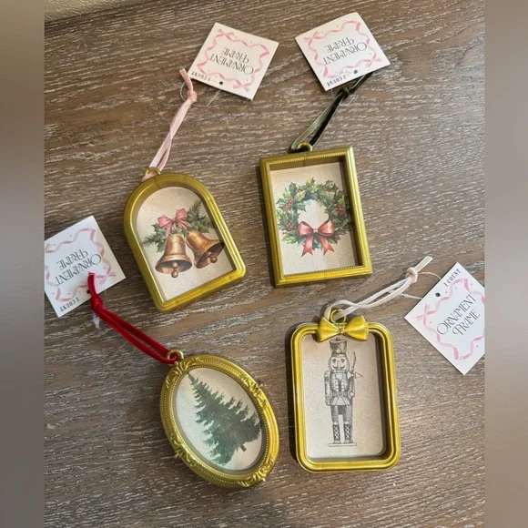 NWT Target Bullseye Christmas 2025 set of 4 Ornaments