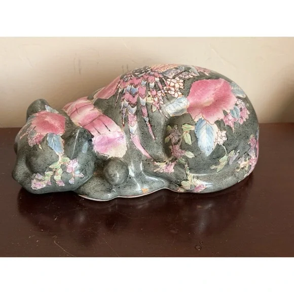 Vintage Asian Sleeping Cat 9.5