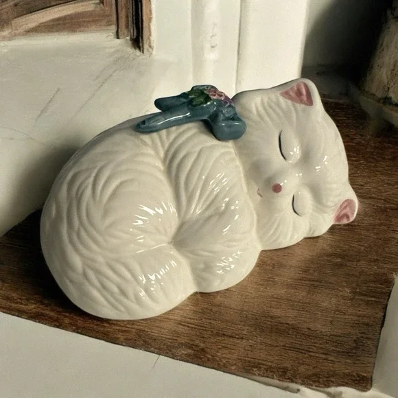 VTG CERAMIC‎ SLEEPING CAT KITTEN FIGURINE 6