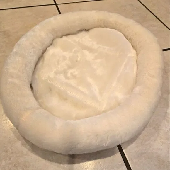 Cat Bed Plush 18 x 12