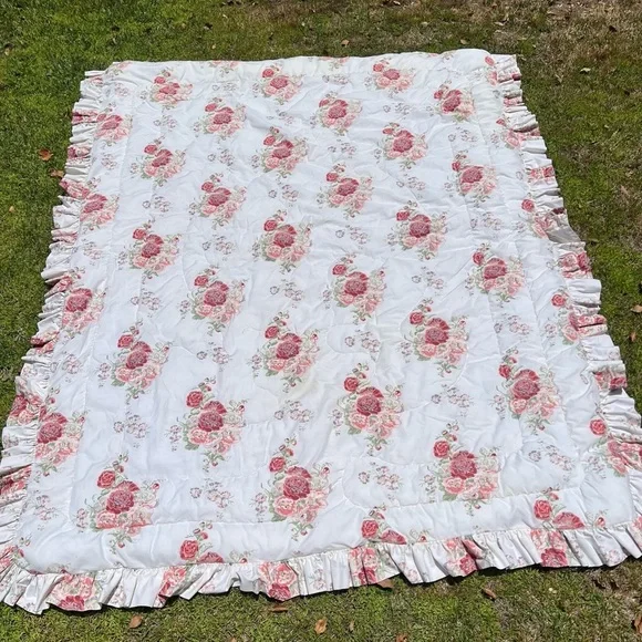 VTG 90s Laura Ashley Reversible Ruffled Twin Comforter Cottage Floral Stripe USA