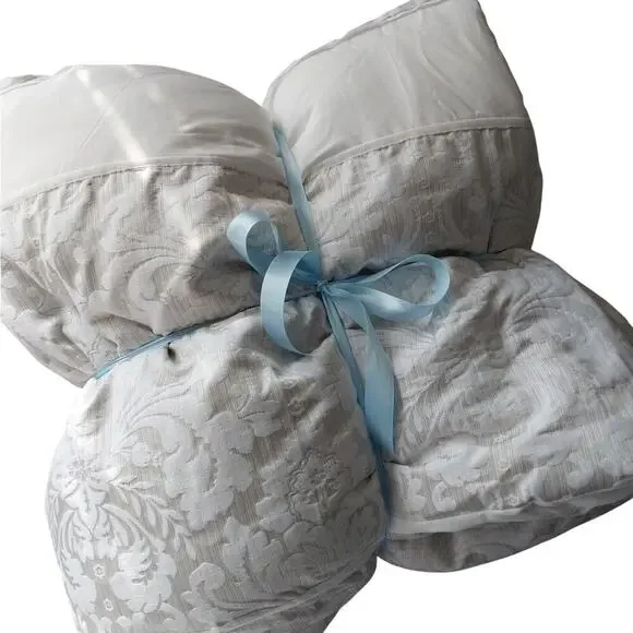 AT HOME! ECRU & CREAM HEAVY DAMASK W/CREAM INSETS LUXURY COMFORTER! QUEEN SIZE!