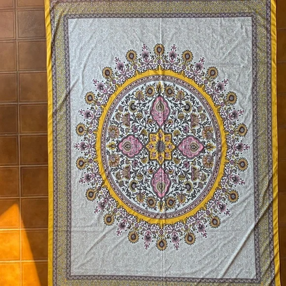 Elegant Yellow and Gray Tapestry Bed Cover Excellent Condition 58”X78”.