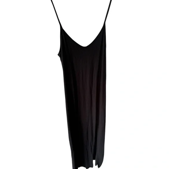 abercrombie and fitch black maxi spaghetti strap dress with slit