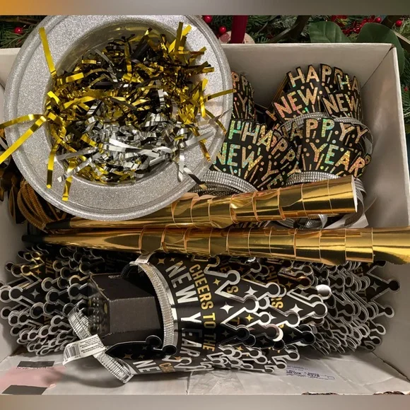 New Year's Eve Party Crowns & Party Supplies