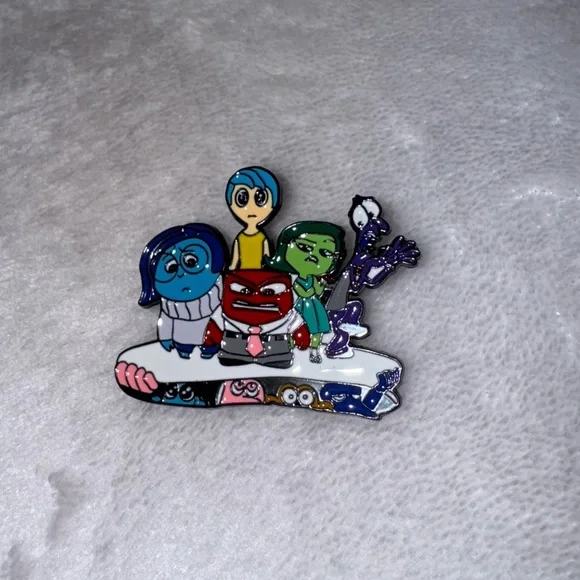 Inside Out Clothes Pin NWT