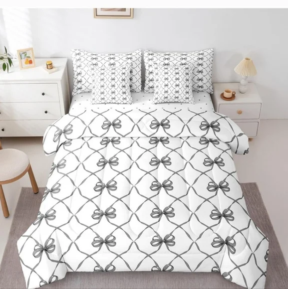 Elegant Gray and White Bedding Set 7 piece Twin set