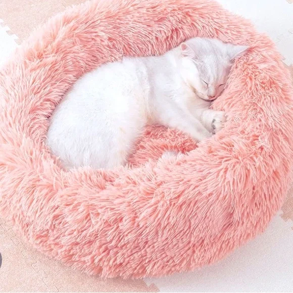 Pet doughnut bed 20x20