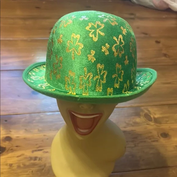 Green & Gold Shamrock ☘️ St. Patrick’s Day Bowler Hat 👒 🎩