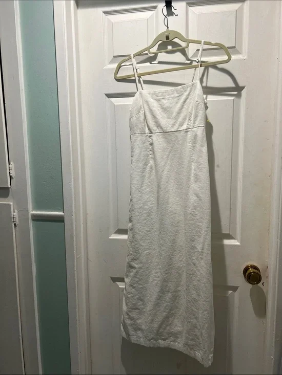 Abercrombie & Fitch White Spaghetti-Strap Maxi Dress