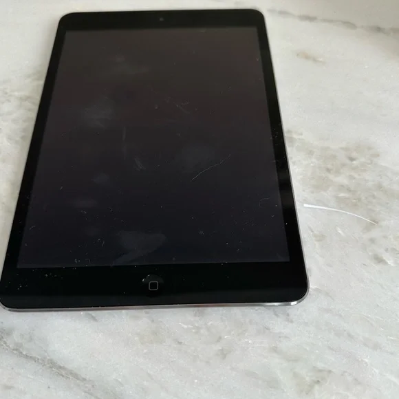 Apple mini iPad 2
