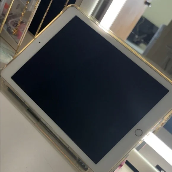 Apple Tablet: Rose Gold