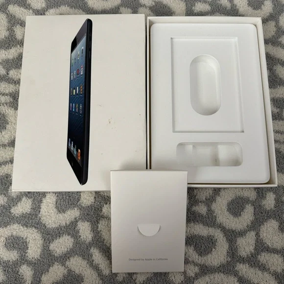 iPad Mini 32GB Empty Box
