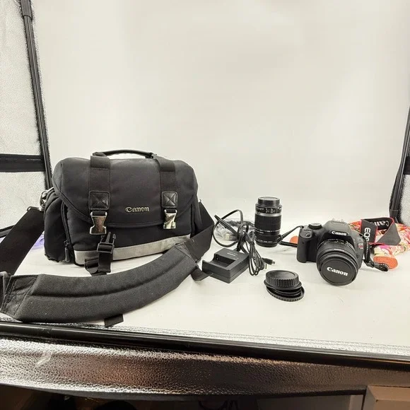 Canon SLR EOS Rebel T2i Extra 55-250mm 58mm Lens Case Charger Chords 2 straps