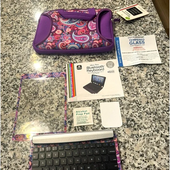 Neoprene tablet sleeve with iPad mini keyboard. Includes screen protector. NWT
