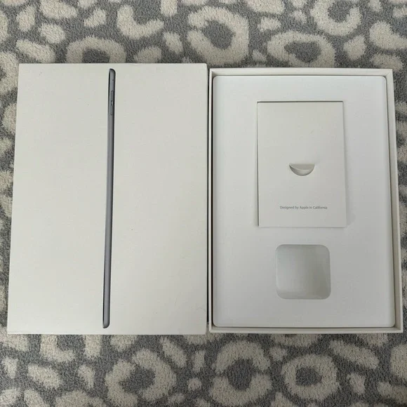 iPad Air 128GB Empty Box