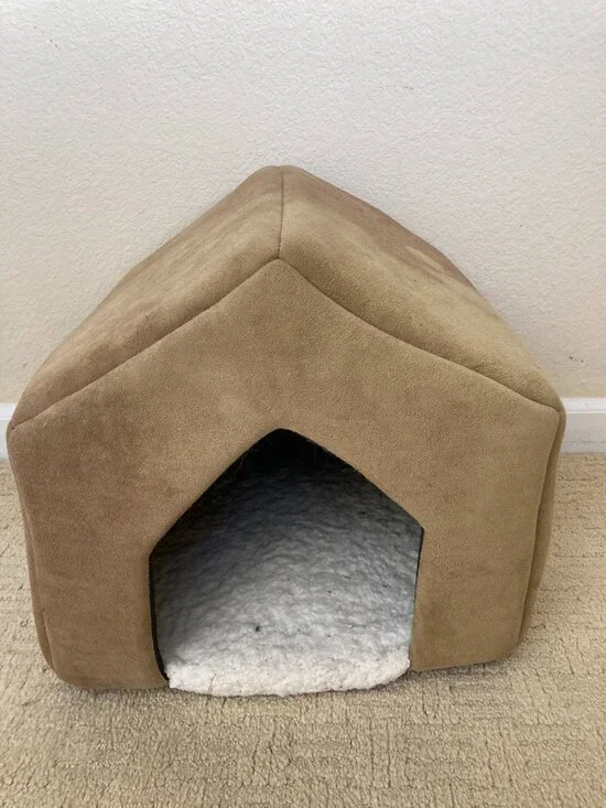 Cat bed/house